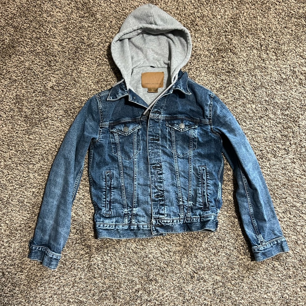 American Eagle, hooded jean jacket size small
